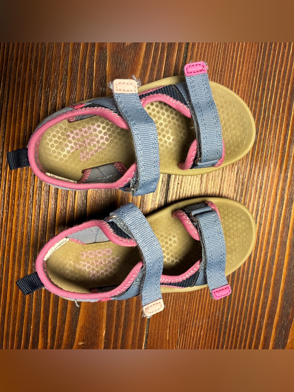 Toddler girls size 8 Blue and Pink strap Sandals